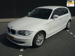 BMW 1-serie - 118i 143 Pk Business Line Automaat