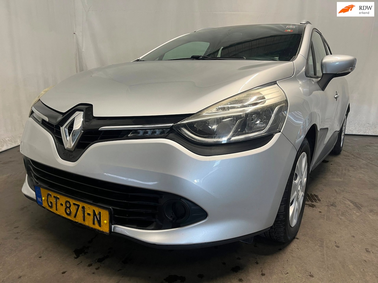Renault Clio Estate - 1.5 dCi ECO Expression SCHADEAUTO!! - AutoWereld.nl