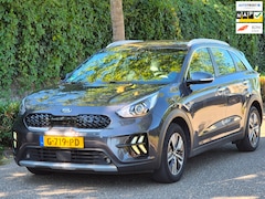 Kia Niro - 1.6 GDi Hybrid Dynamic Plus Line ACC CarPlay 2e eigenaar NAP Camera Trekhaak Flippers LED