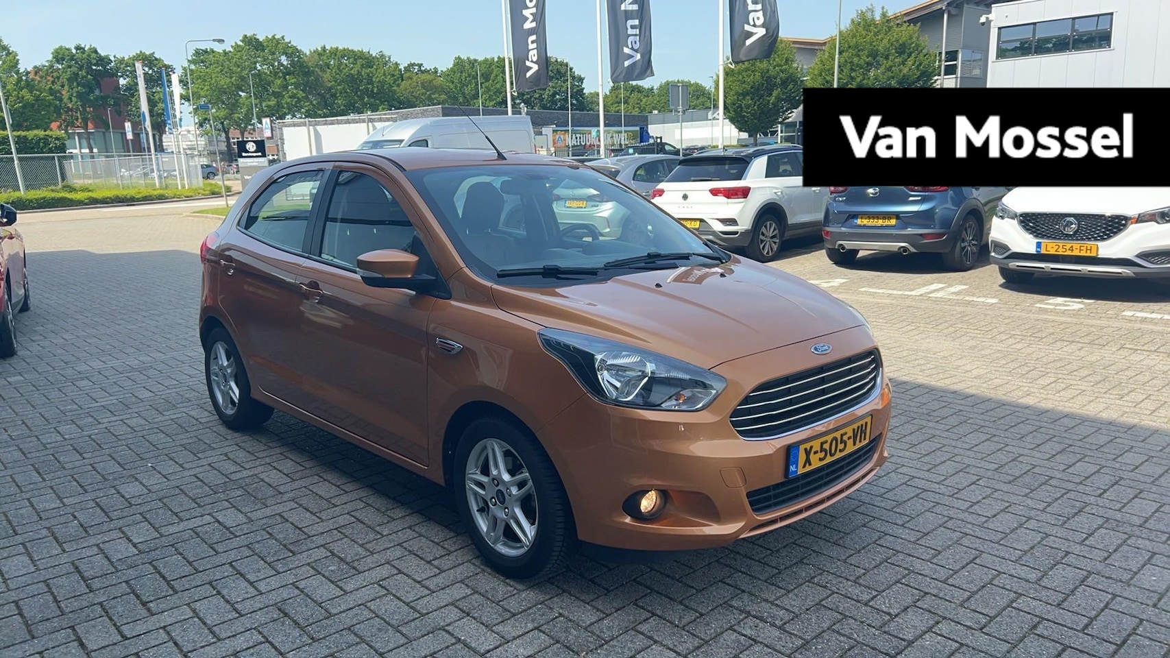 Ford Ka - 1.2 Trend Ultimate | Climate Control | Cruise Control | Parkeersensoren achter | Lichtmeta - AutoWereld.nl