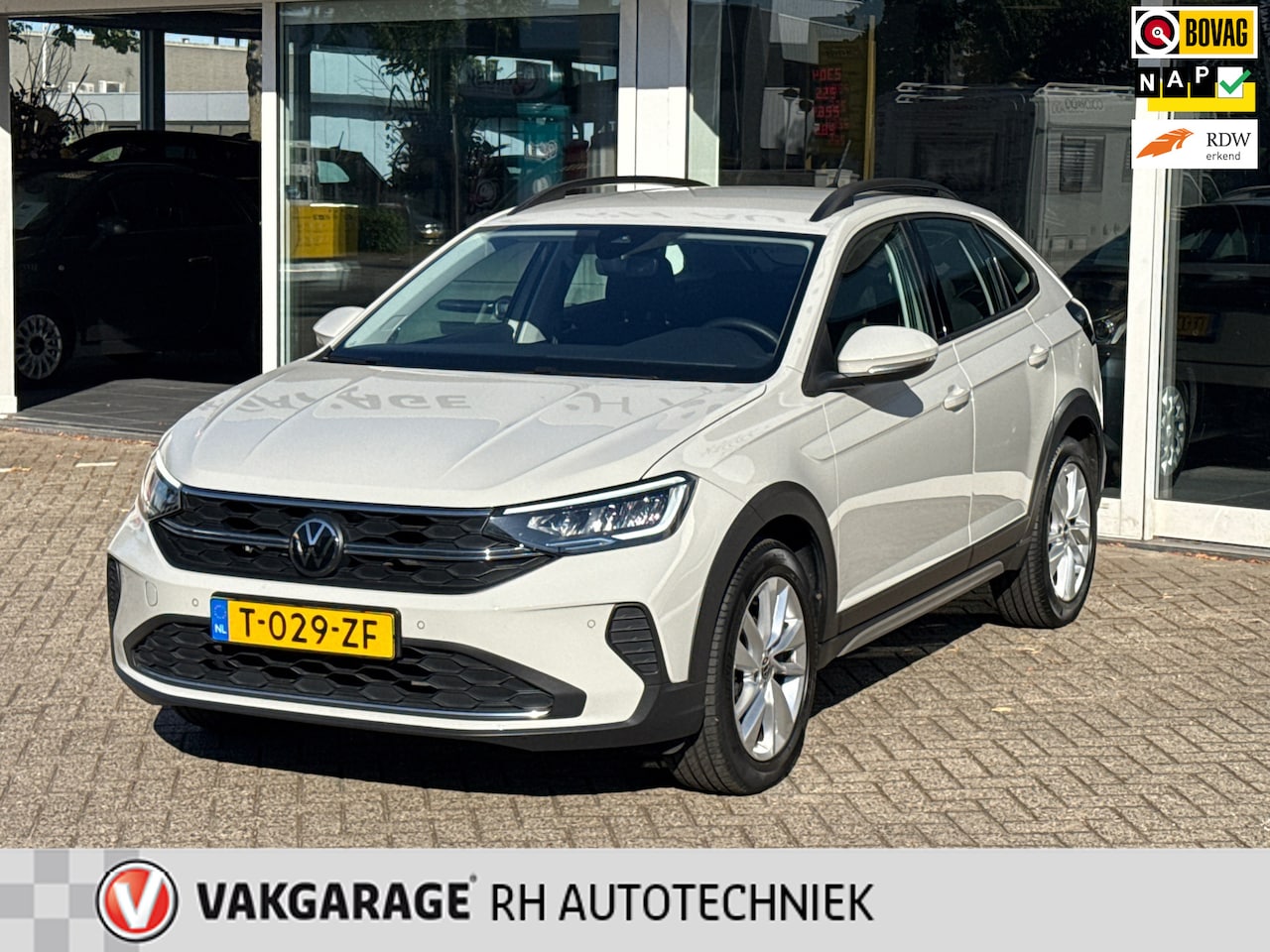 Volkswagen Taigo - 1.0 TSI Life Org NL, NAP - AutoWereld.nl