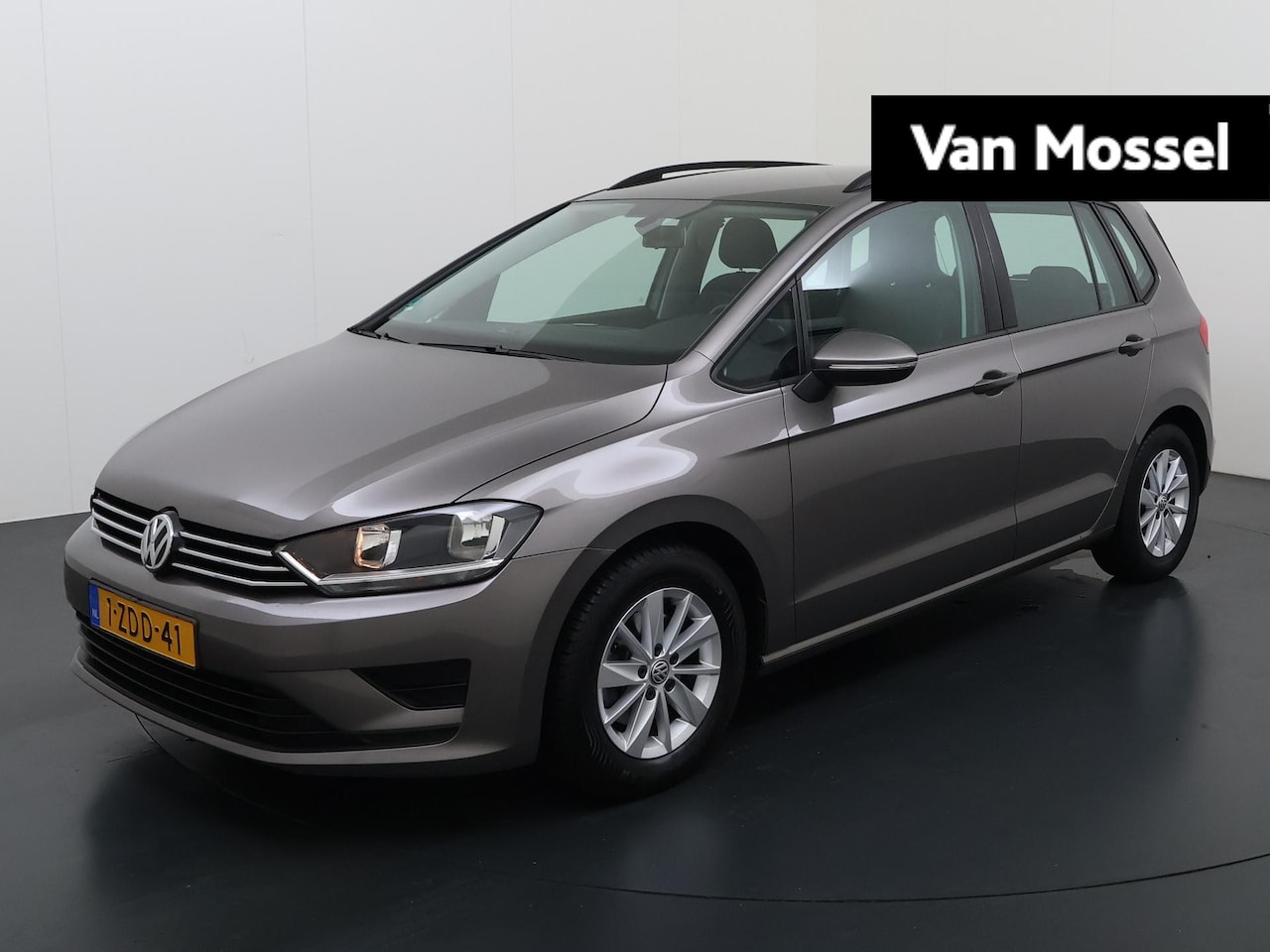 Volkswagen Golf Sportsvan - 1.2 TSI Comfortline | Navigatie | Parkeer camera - AutoWereld.nl