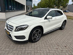 Mercedes-Benz GLA-Klasse - 200 AMG Prestige PANO STOELVW CAMERA TRHK