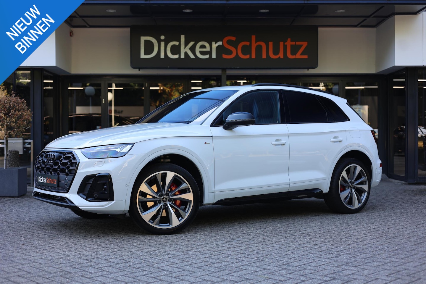 Audi Q5 - 55 TFSIe Competition Pano | Trekhaak | Massage | Head-Up - AutoWereld.nl