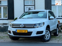 Volkswagen Tiguan - 2.0 TSI Sport&Style 4Motion|Automaat|Trekhaak|LMV|