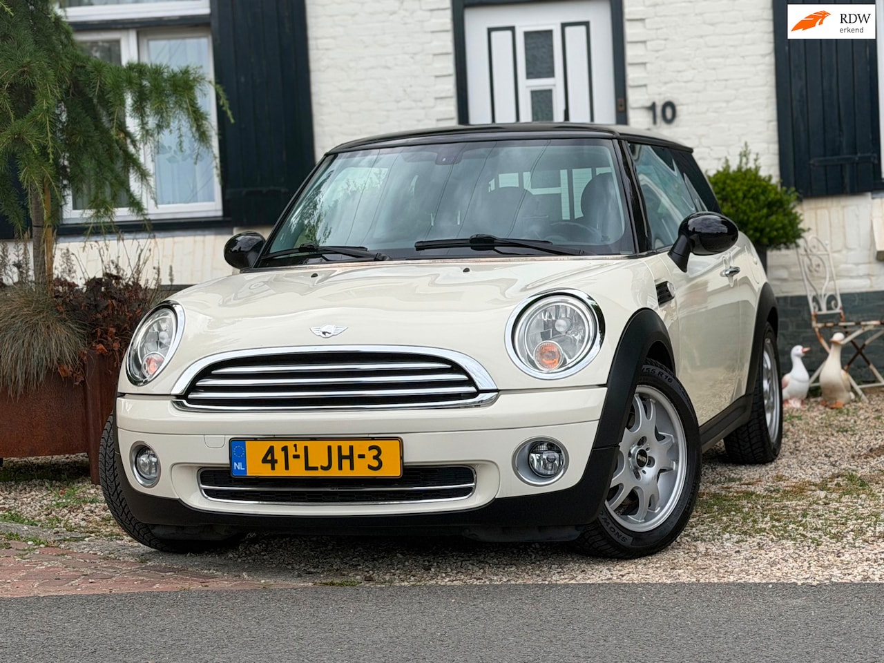 MINI Cooper - 1.6 Business Line|Stoelverwarming|Airco|Cruise| - AutoWereld.nl