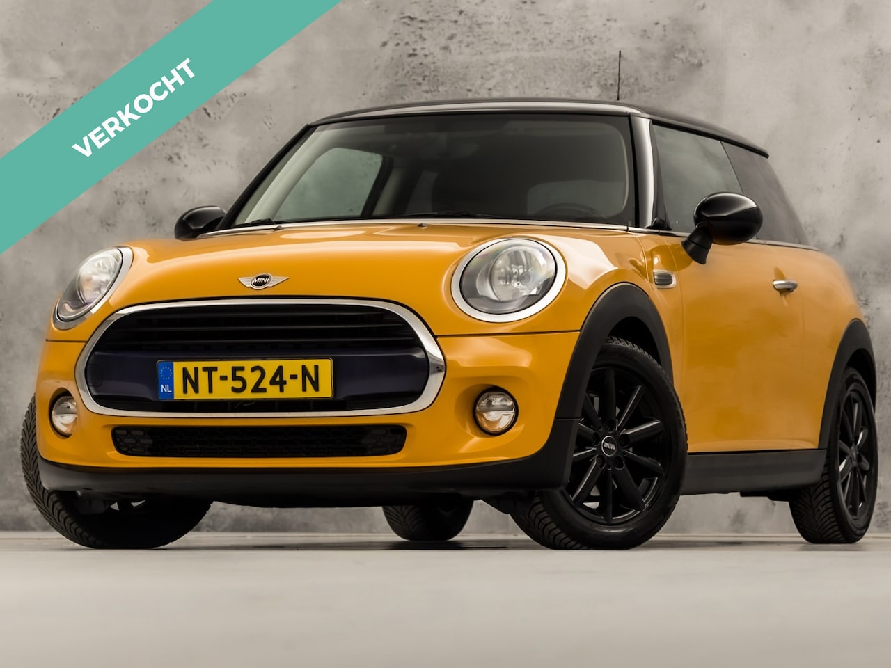 MINI Cooper - 1.5 Cooper Sport (NAVIGATIE, STOELVERWARMING, GETINT GLAS, SPORTSTOELEN, CRUISE, NIEUWE AP - AutoWereld.nl