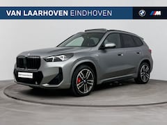 BMW X1 - xDrive25e M Sport Automaat / Panoramadak / Sportstoelen / Adaptieve LED / Head-Up / Comfor