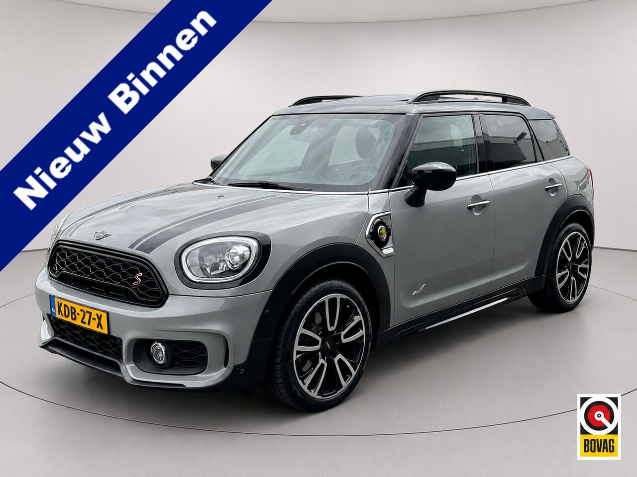 MINI Countryman - Mini 1.5 Cooper S E ALL4 Chili FULL OPTION O.A I WORKS P.I PANO. D I - AutoWereld.nl