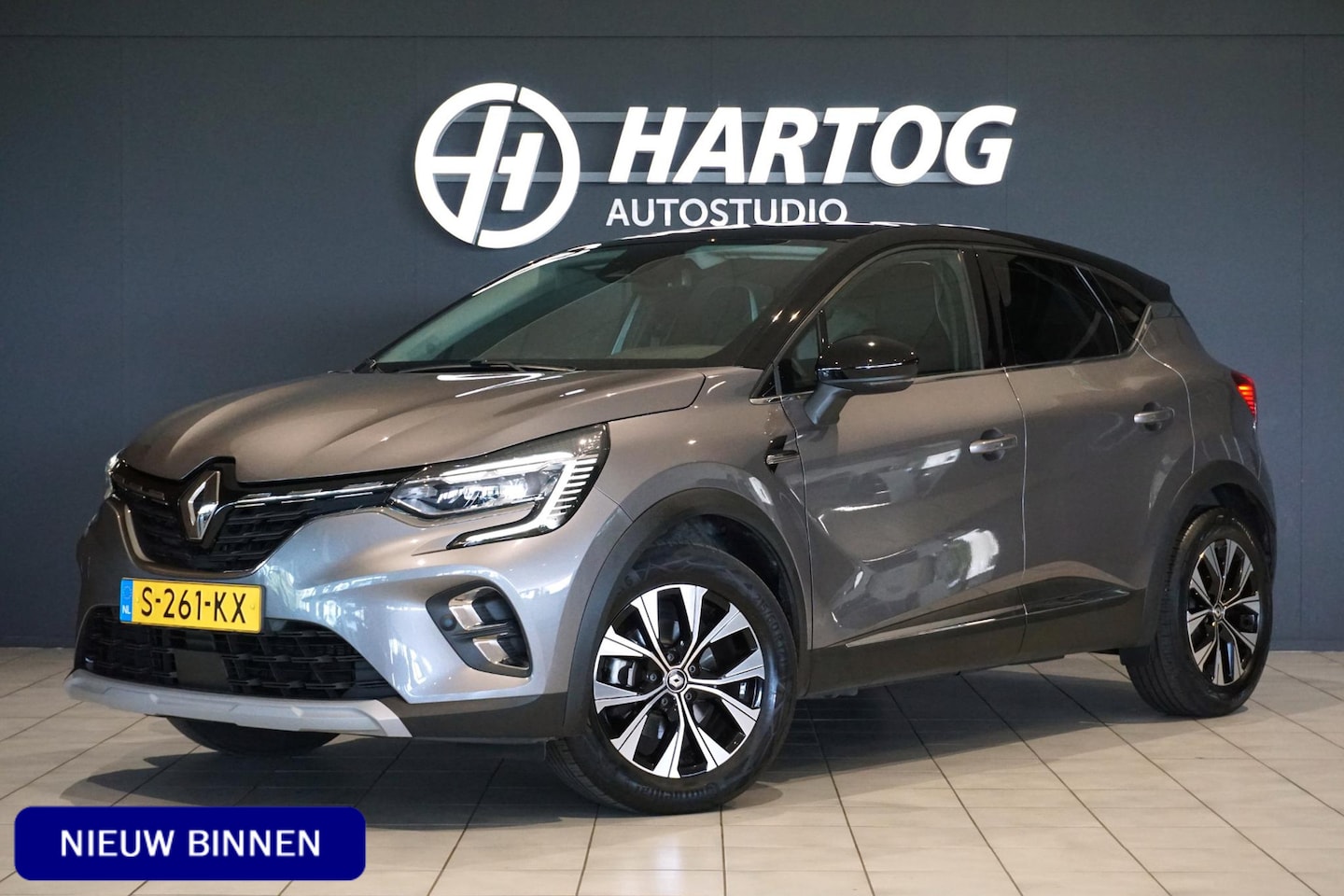 Renault Captur - 1.6 E-Tech full hybrid 145 techno + CAMERA / APPLE CARPLAY / LED - AutoWereld.nl