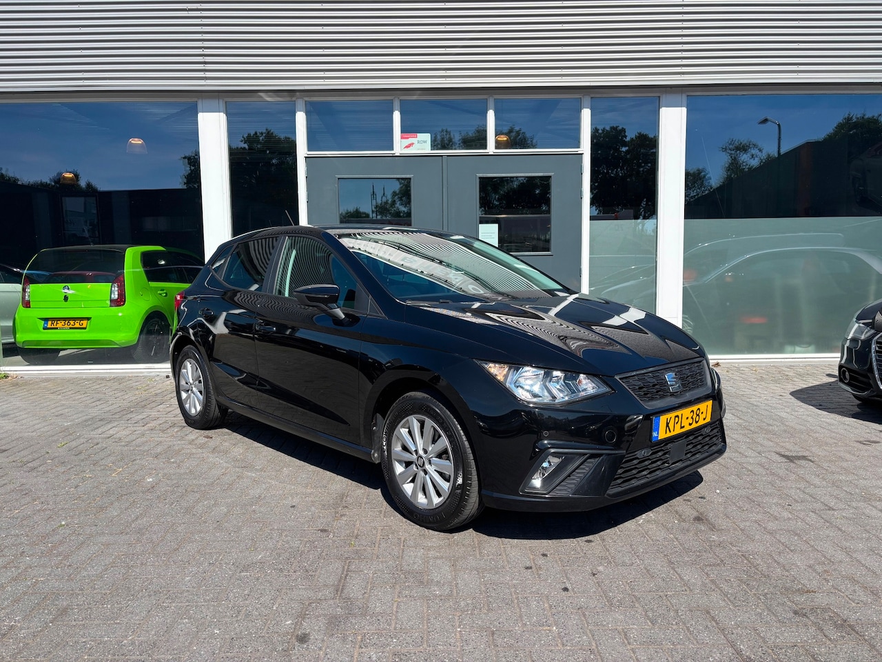 SEAT Ibiza - 1.0 TSI FR Business Intense/Automaat/Navigatie/Pdc/78000 Km!!! - AutoWereld.nl