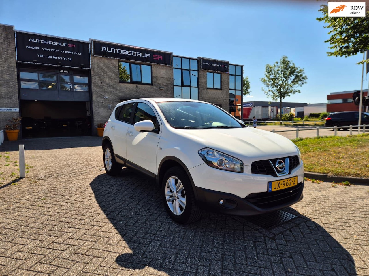 Nissan Qashqai - 2.0 Acenta Cruise! Camera! Airco! Nette Auto! Jaar Apk! - AutoWereld.nl