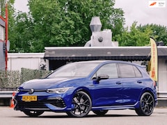 Volkswagen Golf - 2.0 TSI R 4Motion || 333PK | AKRAPOVIC | PANO
