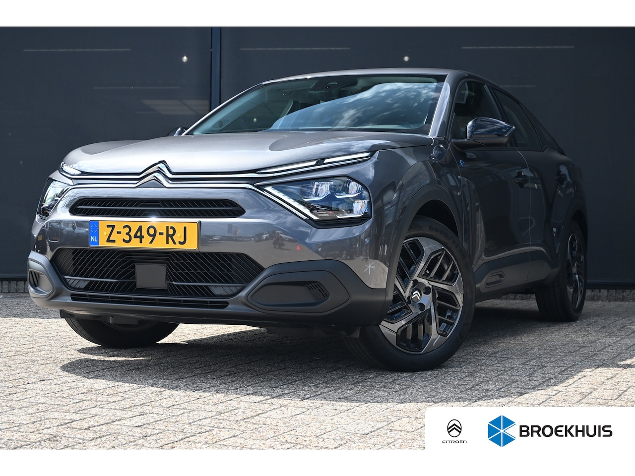 Citroën Ë-C4 - You 50 kWh 3 Fase | Navigatie by App | Achteruitrijcamera | Full-LED | Parkeersensoren | D - AutoWereld.nl