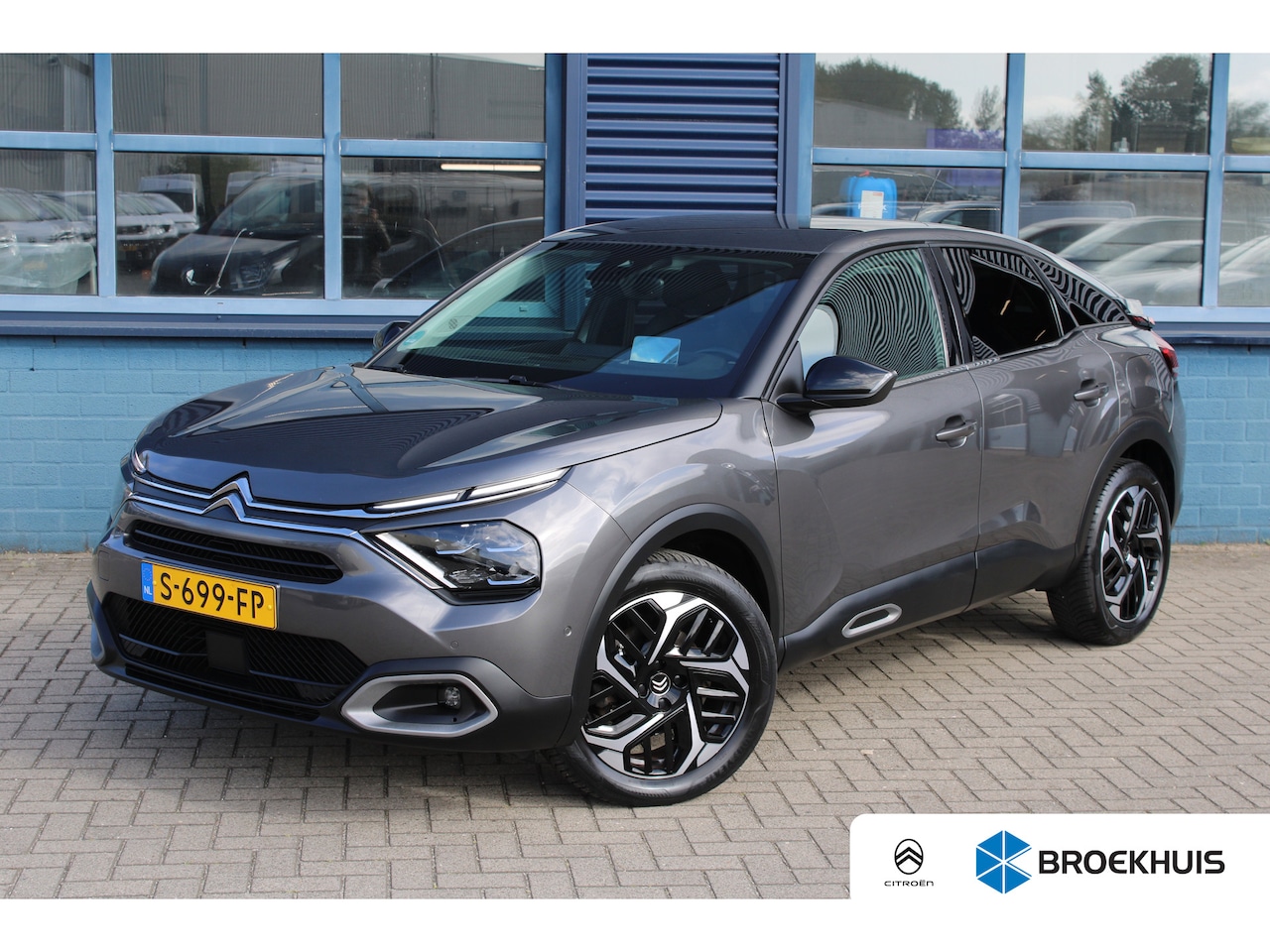 Citroën C4 - 1.2 Puretech Shine Pack Business EAT8 Automaat | Achterbank in delen neerklapbaar | Achter - AutoWereld.nl