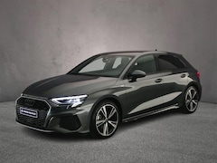 Audi A3 Sportback - 35 TFSI 150PK S edition | Trekhaak | 18-Inch | Achterruitrij-Camera | Privacy-Glas | Sport