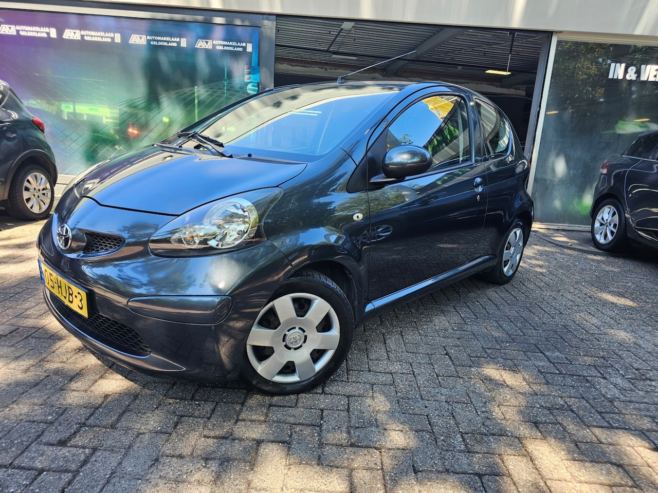 Toyota Aygo - 1.0-12V + | AUTOMAAT | 1E EIGENAAR | AIRCO| NW APK | LAGE KM STAND | - AutoWereld.nl