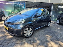 Toyota Aygo - 1.0-12V + | AUTOMAAT | 1E EIGENAAR | AIRCO| NW APK | LAGE KM STAND |
