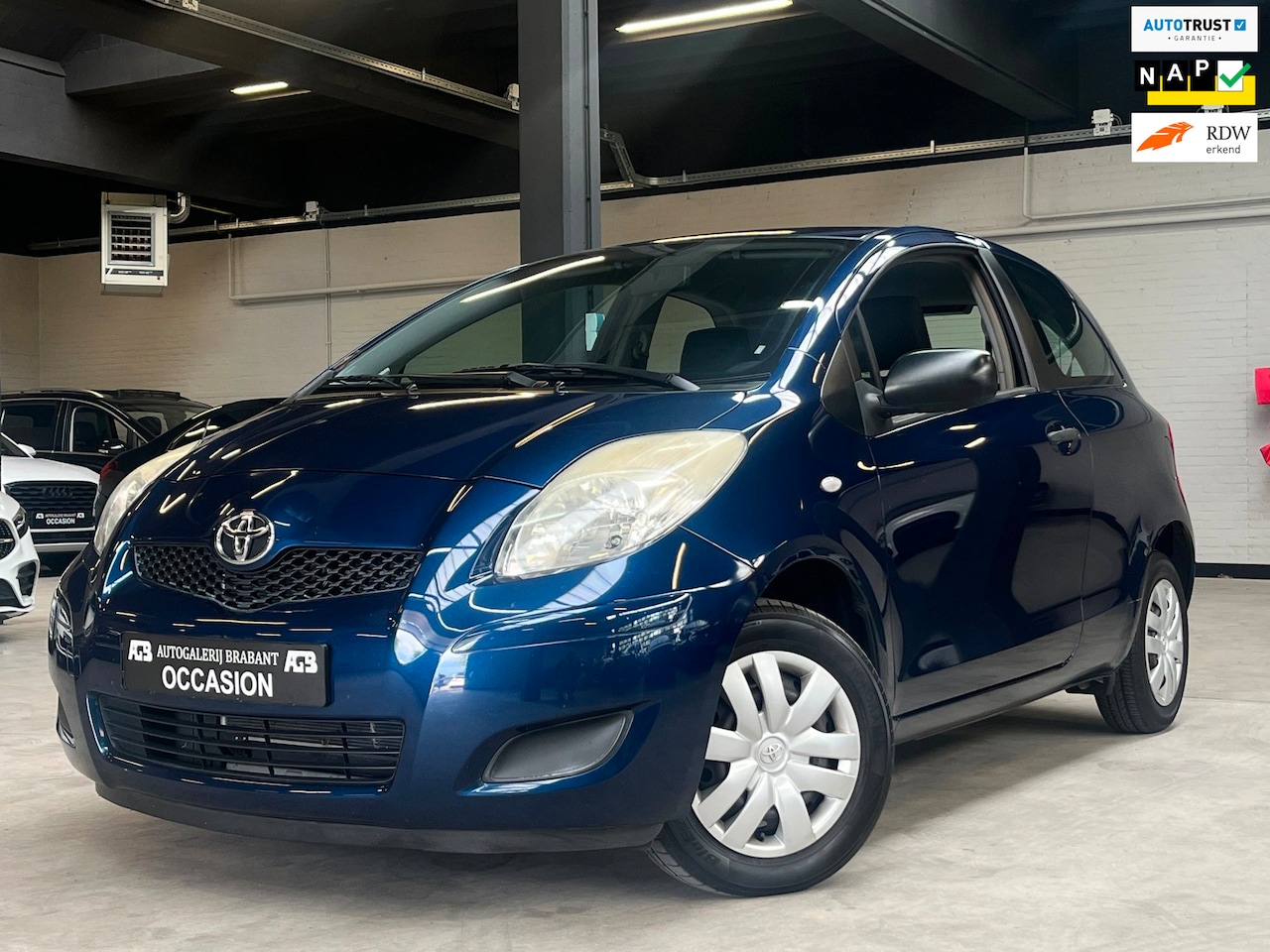 Toyota Yaris - 1.0 VVTi Acces Airco/Parrot/DealerOH - AutoWereld.nl