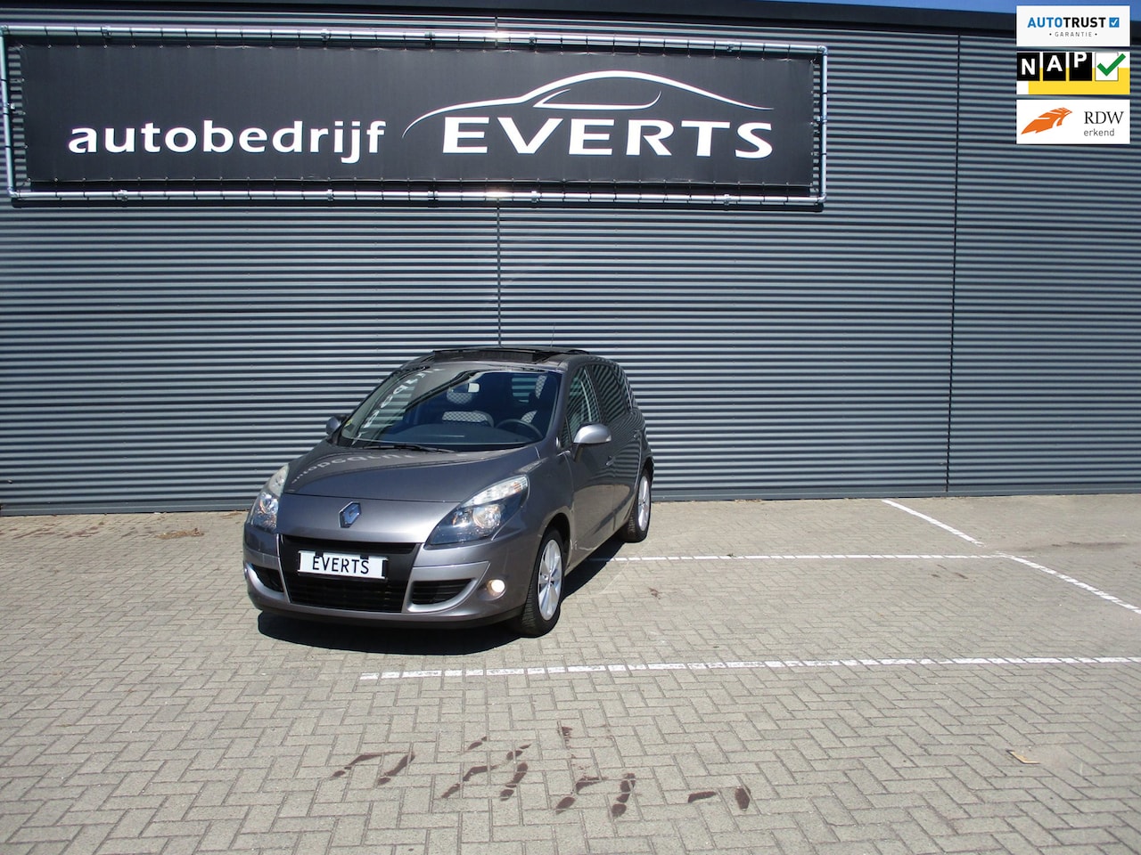 Renault Scénic - 1.4 TCE Parisienne 109211 Km Nap dealer onderhouden zeer mooie en complete auto nu scherpe - AutoWereld.nl
