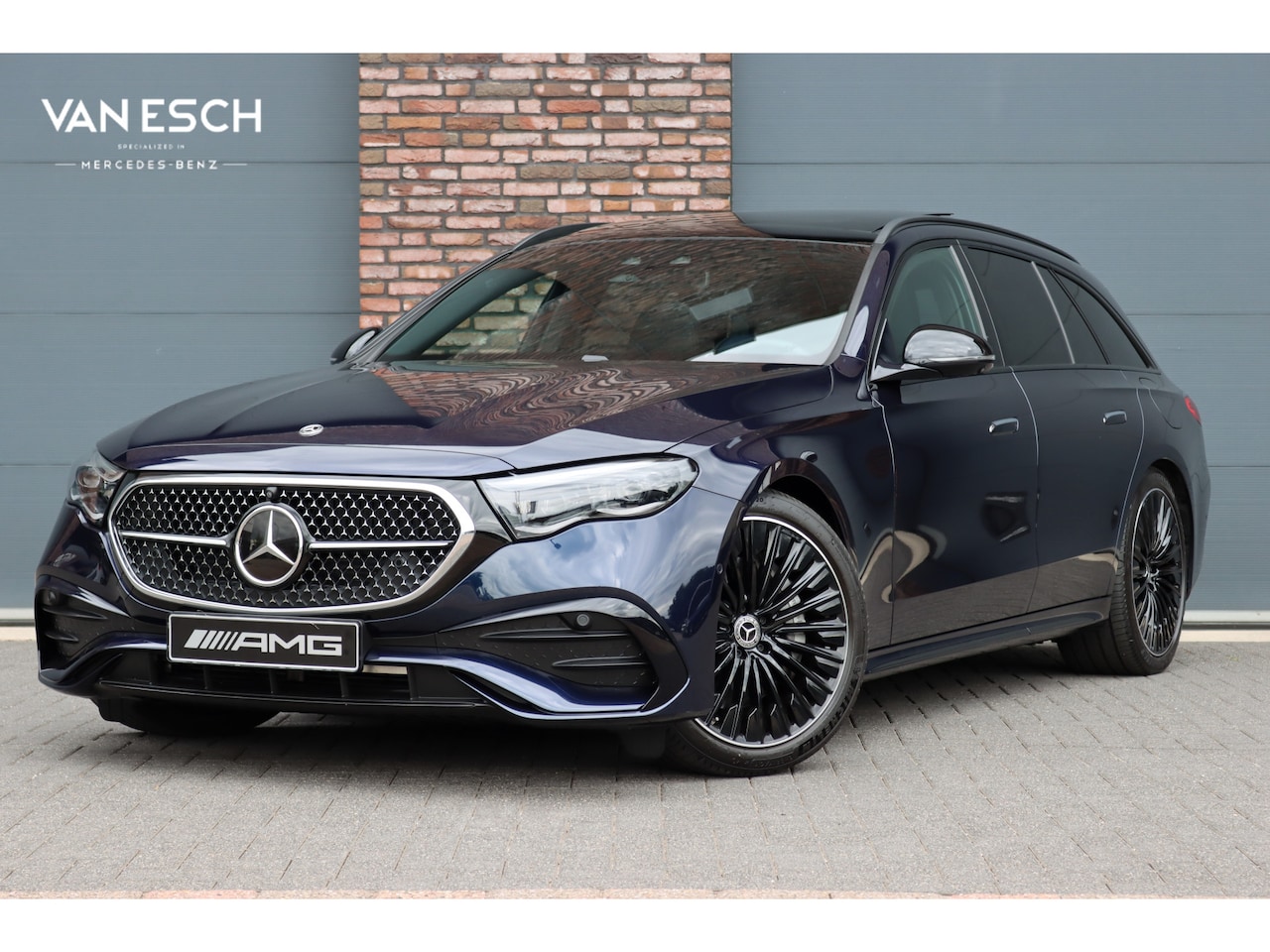 Mercedes-Benz E-klasse Estate - 300 e AMG Line Premium | Hyperscreen | Distronic+ | Burmester | Trekhaak | Stoelventilatie - AutoWereld.nl