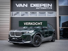 BMW iX1 - xDrive30 67 kWh - Camera l Trekhaak l Keyless l Carplay