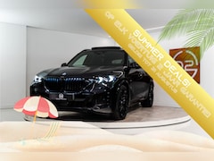 BMW X5 - xDrive50e M-Sport Pro 490PK | Harman/Kardon | Pano | Kuipstoelen | Glow | 360 | VOL Fabrie