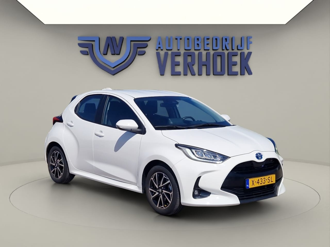 Toyota Yaris - 1.5 Hybrid Dynamic NL Auto - Carplay - Keyless Entry - AutoWereld.nl