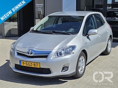 Toyota Auris - 1.8 Full Hybrid Aspiration 64dkm nwe banden