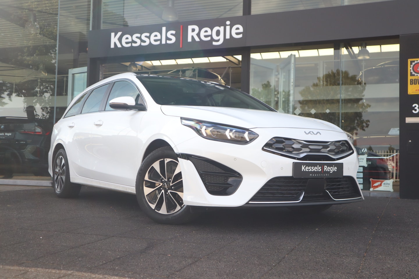 Kia Cee'd Sportswagon - Ceed 1.6 GDI PHEV DynamicPlusLine | Pano | Memory | ACC | Keyless | Blis | CarPlay | Camer - AutoWereld.nl