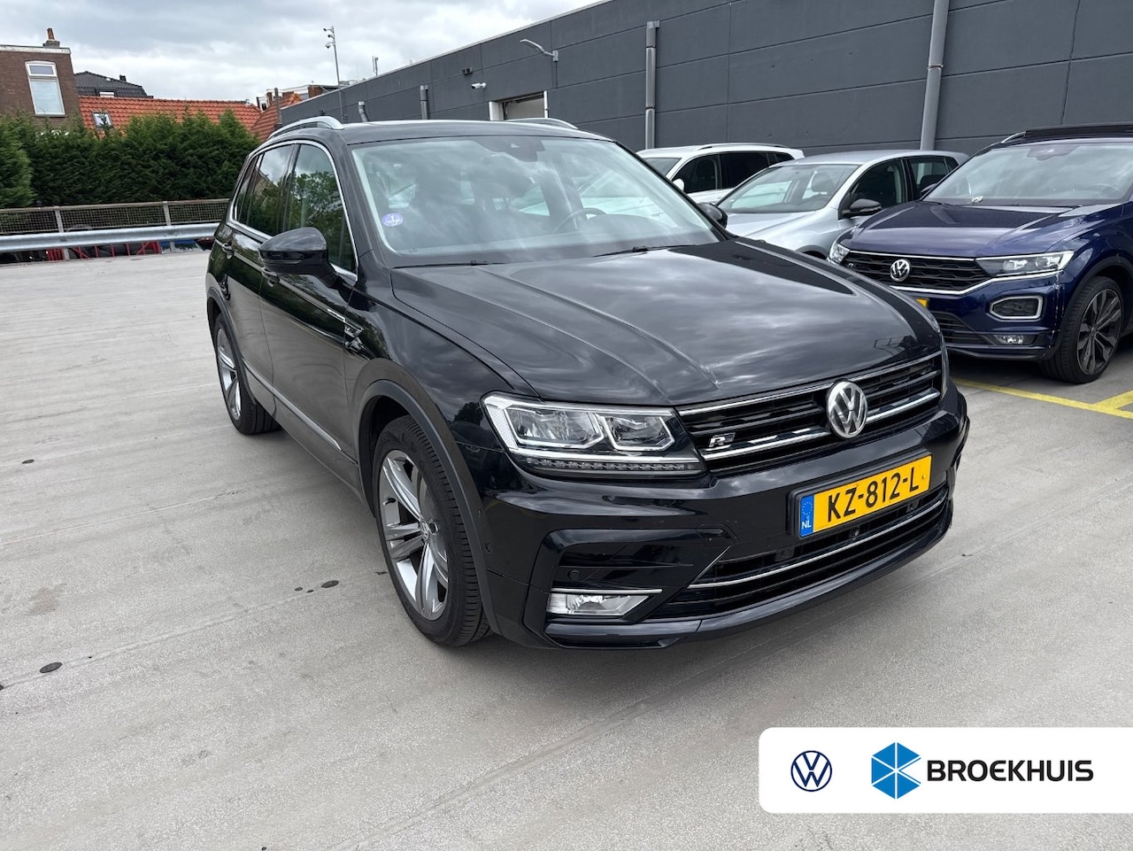 Volkswagen Tiguan - 1.4 TSI 150PK Highline DSG | PANORAMA DAK | TREKHAAK | MEMORY | STOELVERW. | PREMIUM AUDIO - AutoWereld.nl