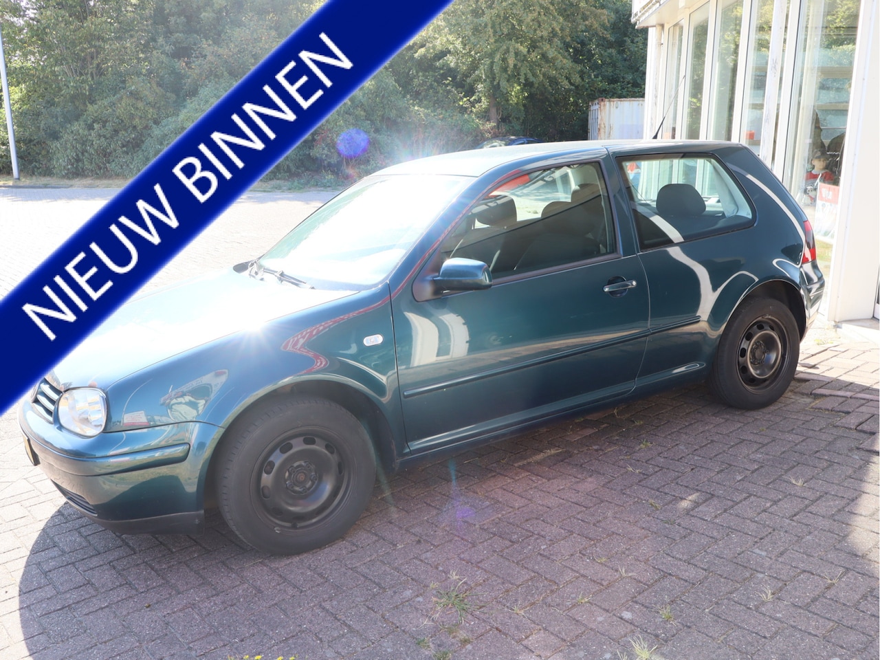 Volkswagen Golf - 1.6-16V Oxford Inruilkoopje! APK 02-01-2027! - AutoWereld.nl