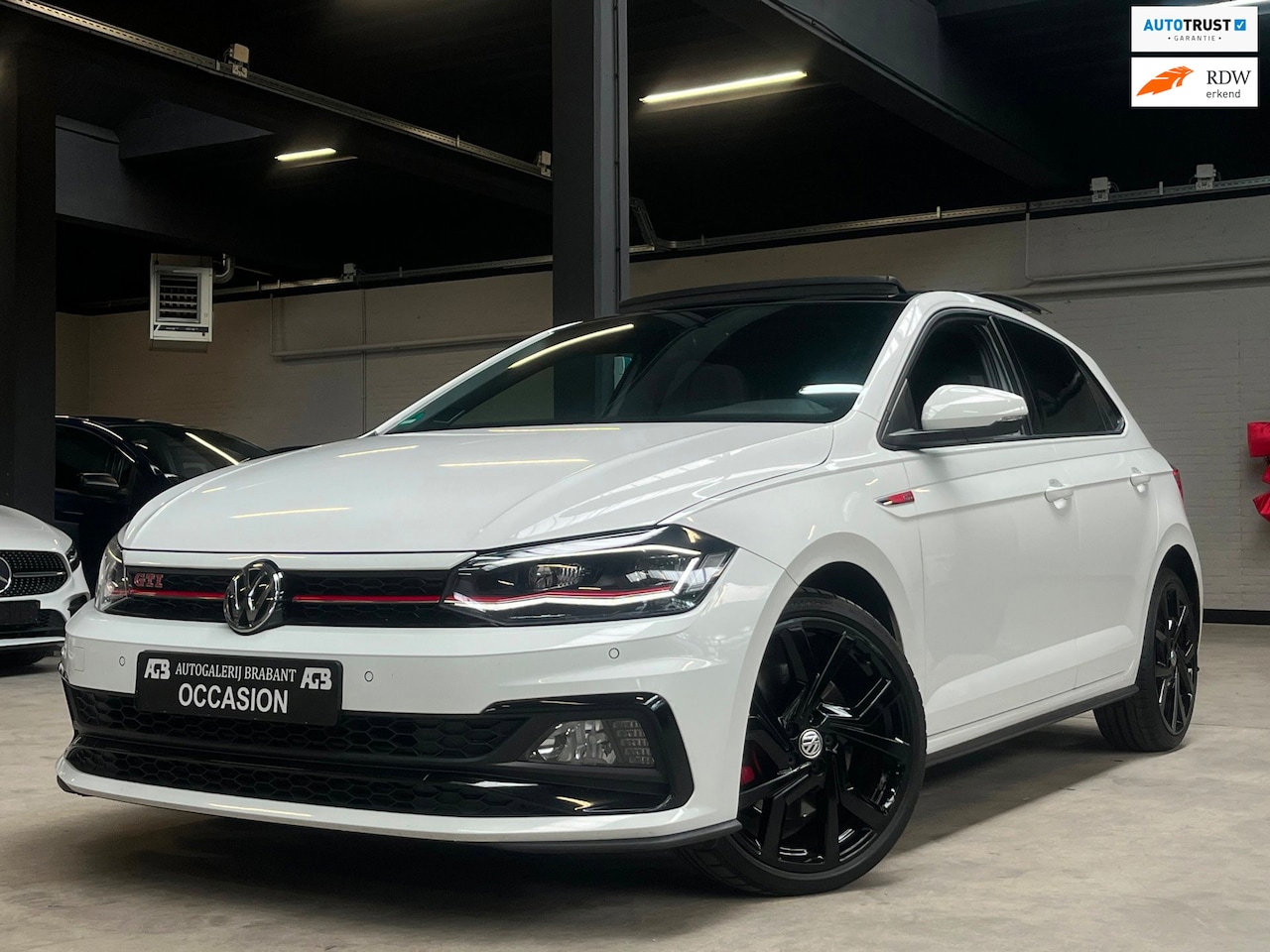Volkswagen Polo - 2.0 TSI GTI Virtual/Pano/Carplay - AutoWereld.nl