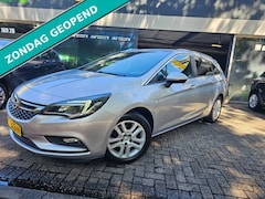 Opel Astra Sports Tourer - 1.0 Business+ | 2E EIGENAAR | NW APK | STOELVERWARMING | TREKHAAK | LMV |
