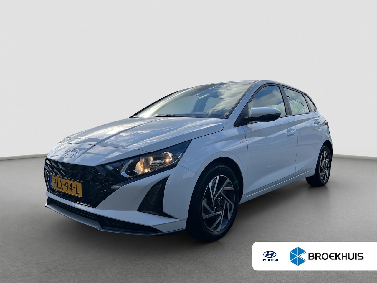 Hyundai i20 - 1.0 T-GDI 100pk Comfort | Airco | Camera | Carplay | Cruise control | Dodehoek detectie | - AutoWereld.nl