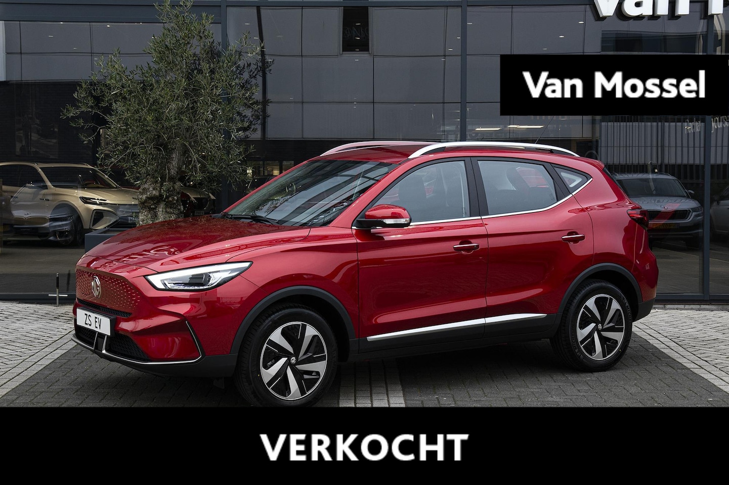 MG MG ZS EV - Long Range Luxury 70 kWh 440 KM WLTP RANGE | Afneembare trekhaak - AutoWereld.nl