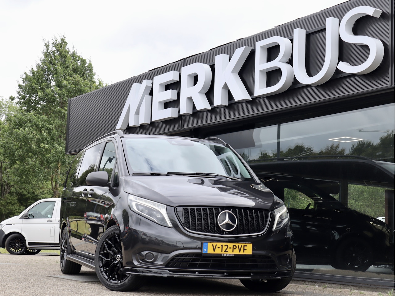 Mercedes-Benz Vito - 119 CDI AUTOMAAT DUBBELE CABINE LUCHTVERING - AutoWereld.nl