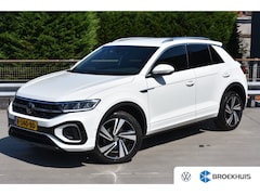 Volkswagen T-Roc - 1.0 110PK TSI R-Line | ACC | Digital Cockpit Pro | Extra getint glas achter | App Connect