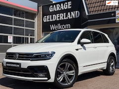 Volkswagen Tiguan - 1.5 TSI R-Line | Virtual-Cockpit | Trekhaak | Acc | Bi-Xenon | Full-Led | Climate | Full-o