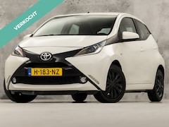 Toyota Aygo - 1.0 VVT-i x-play Sport (NAVIGATIE, CAMERA, BLUETOOTH, CRUISE, SPORTSTOELEN, ELEK RAMEN, NI