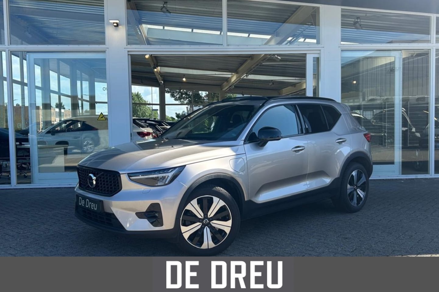 Volvo XC40 - 1.5 T4 PHEV Ultimate Dark | PANO | TREKHAAK | H&K - AutoWereld.nl