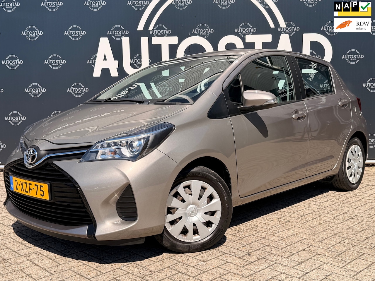 Toyota Yaris - 1.3 VVT-i Aspiration Automaat / NL-Auto / 2e Eigenaar / NAP / Navi / Airco - AutoWereld.nl