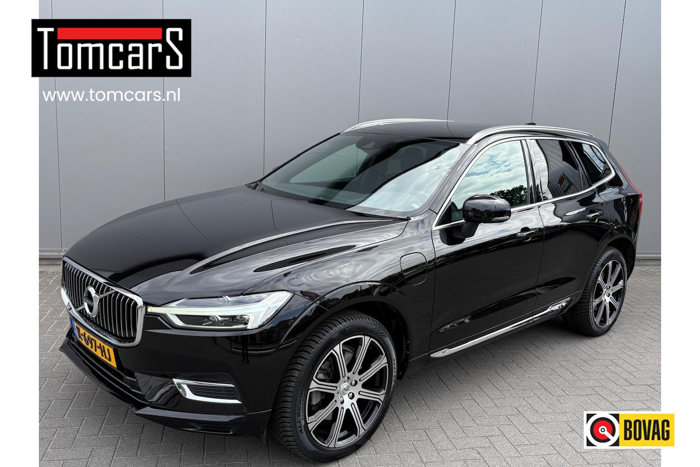 Volvo XC60 - 2.0 T8 Twin Engine AWD Inscription Pano-dak/Trekhaak/Luchtvering/Stoelverwarming - AutoWereld.nl