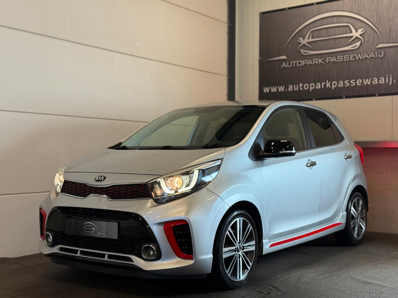 Kia Picanto - 1.2 CVVT GT-Line Cruise Control, Apple Carplay, Stoelverwarming, Stuurverwarming, Navigati - AutoWereld.nl