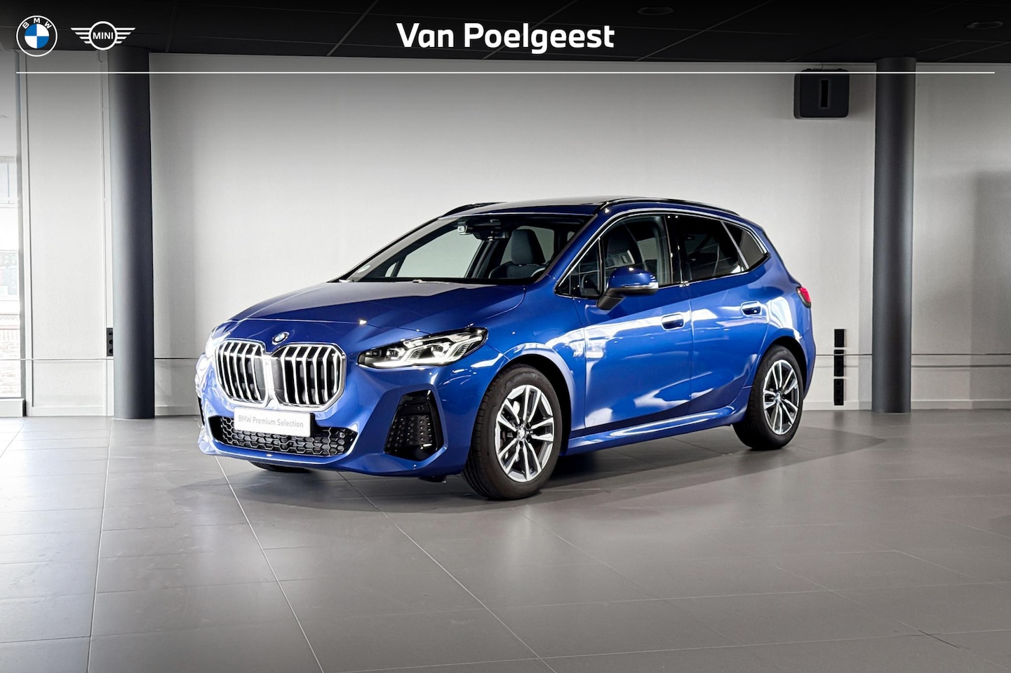 BMW 2-serie Active Tourer - 220i | M Sport | Glazen Panoramadak | Stoelverwarming | Achteruitrijcamera | - AutoWereld.nl