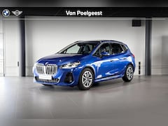 BMW 2-serie Active Tourer - 220i | M Sport | Glazen Panoramadak | Stoelverwarming | Achteruitrijcamera |