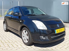 Suzuki Swift - 1.3 Base 5 deurs zwart / Airco / Nieuwe APK