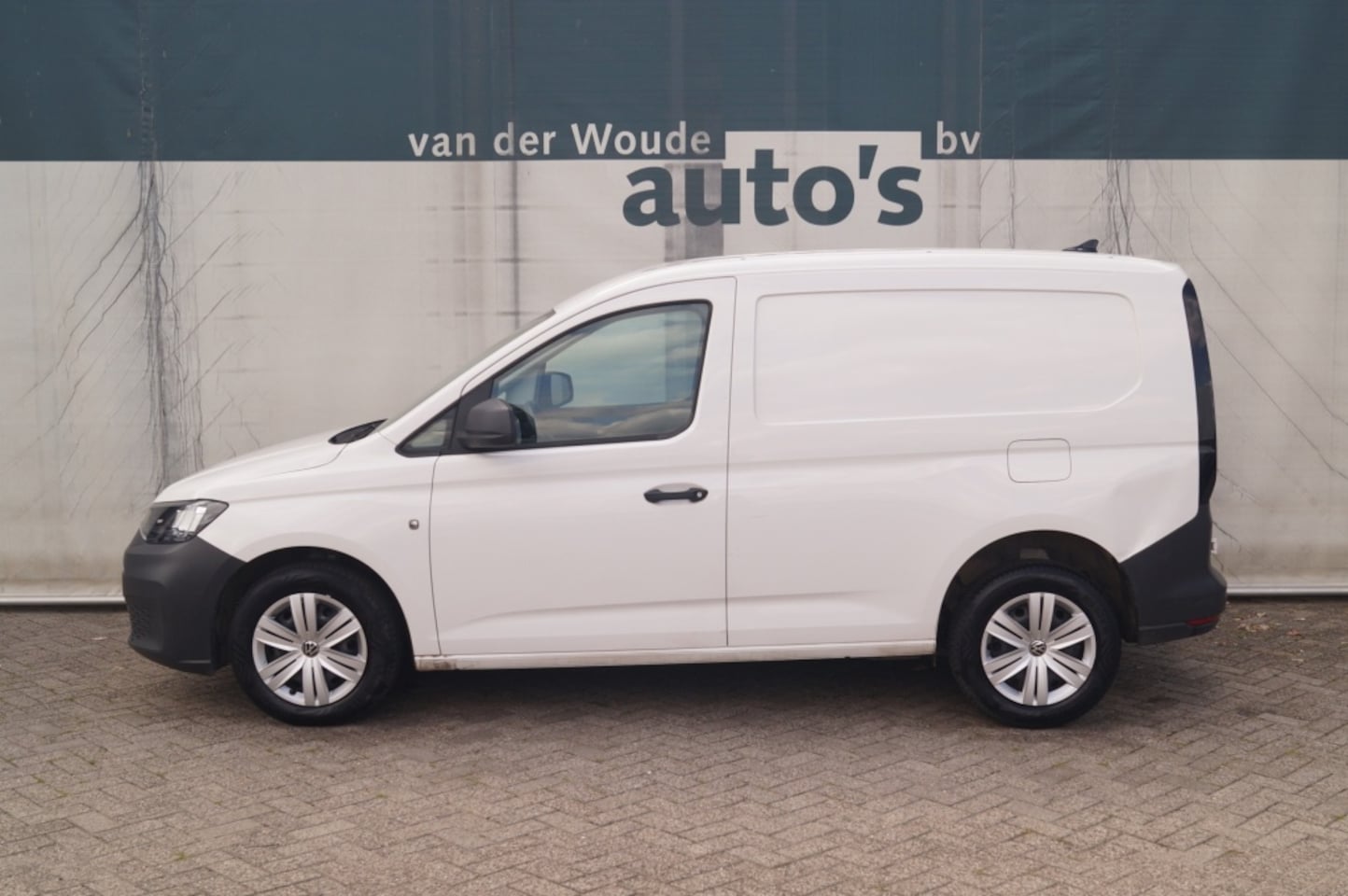 Volkswagen Caddy Cargo - 2.0 TDI Trend -AIRCO-PDC- - AutoWereld.nl