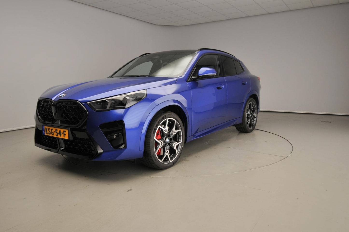 BMW X2 - sDrive20i M-Sportpakket Pro / Panoramadak / Trekhaak / Harman-Kardon / Driving assist plus - AutoWereld.nl