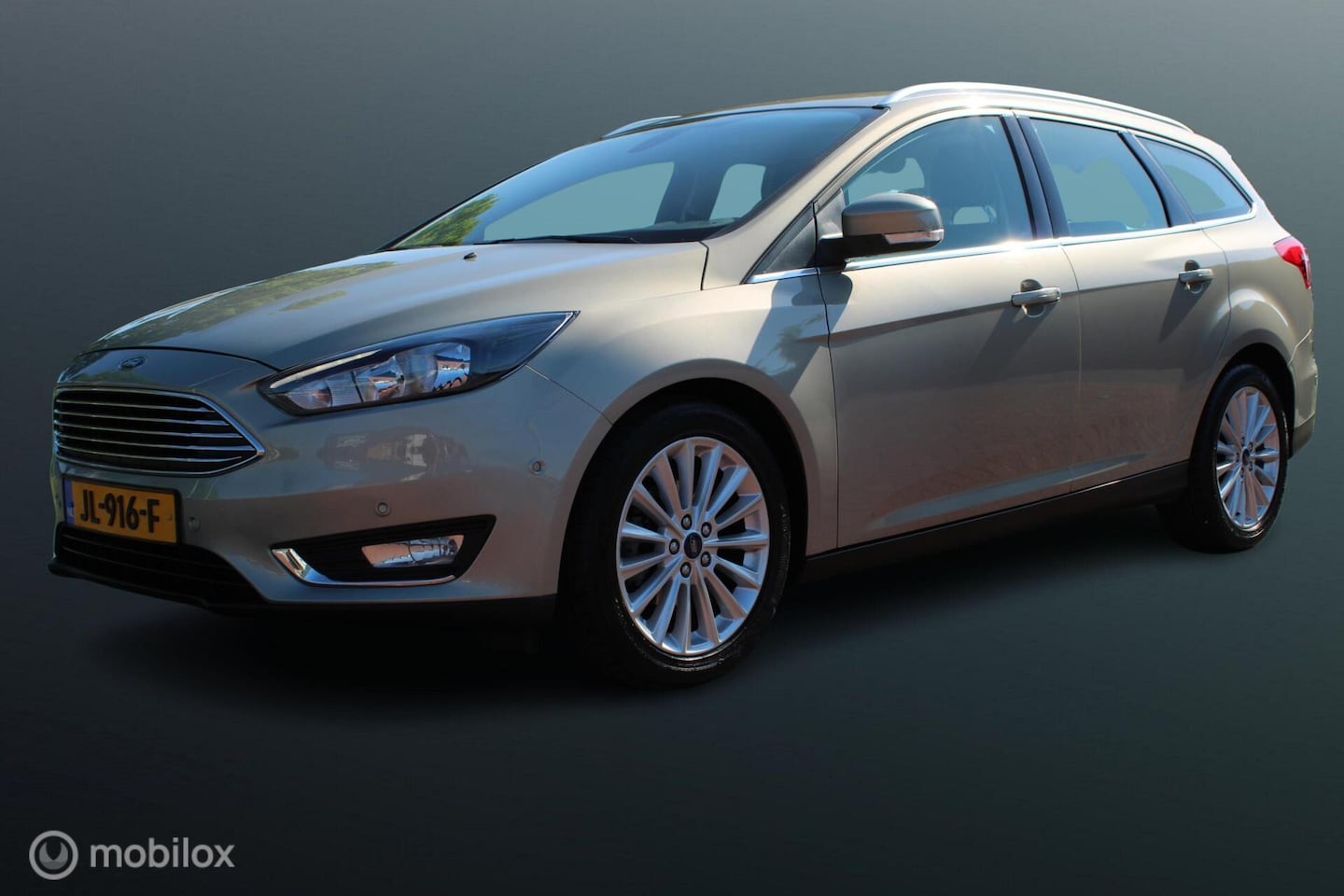Ford Focus Wagon - 1.0 EcoBoost Titanium 1.0 Ecoboost 125 PK Titanium, 43000 KM !!, Navi, Pdc voor + achter, Cruise, Clima, Donker - AutoWereld.nl